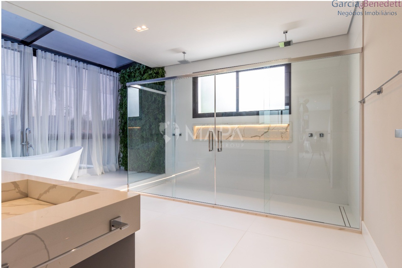 Linda Casa em Condomínio de Altíssimo Padrão - Tamboré Residencial III - Santa de Parnaíba - SP