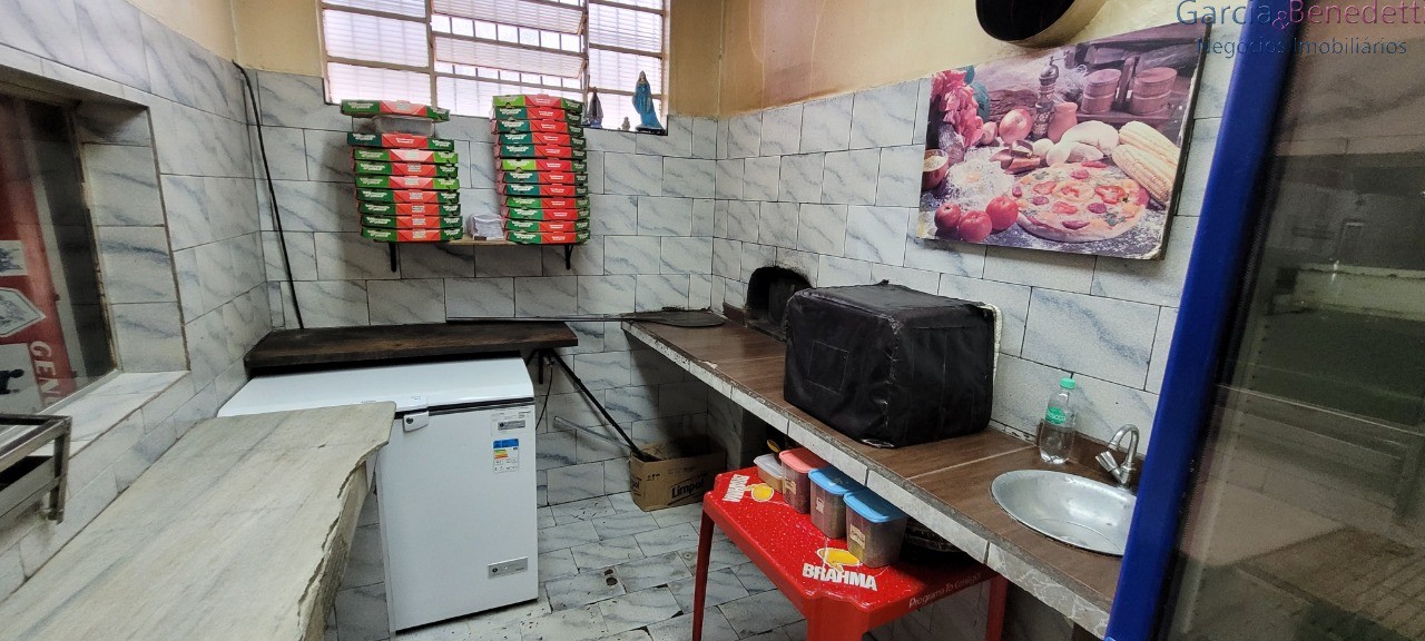 Imperdível: prédio comercial de 200m² no parque residencial 