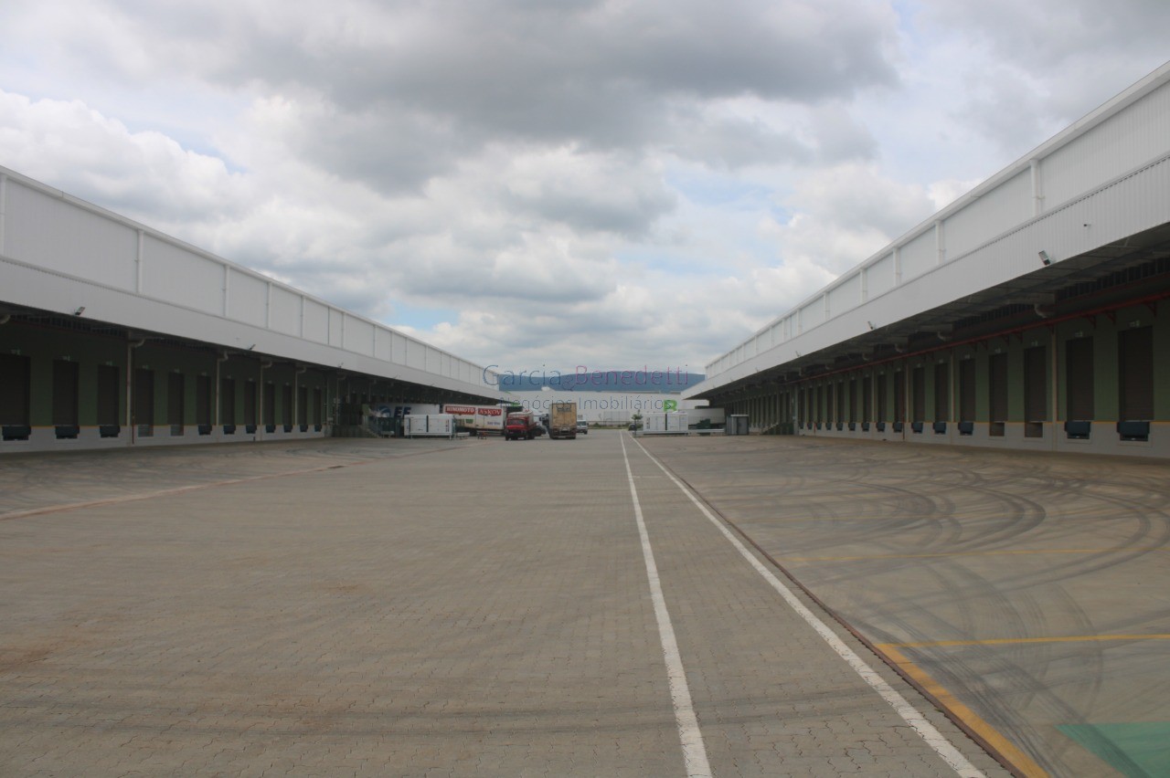 Galpão industrial de 5.765,20 m² em condomínio de excelência