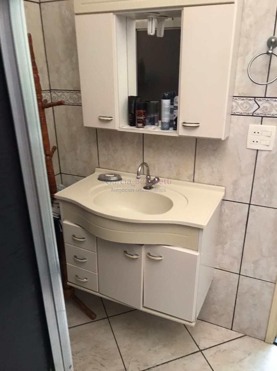 Imperdível Casa à Venda em Jundiaí-SP, Vila Progresso: 3 Quartos, 1 Suíte, 2 Salas, 2 Banheiros, 5 Vagas de Garagem, 230m².