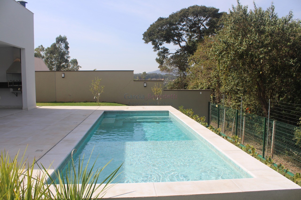 Casa de luxo em condomínio, 4 quartos e 4 suítes no bairro Medeiros, Jundiaí-SP - 348m² - Imperdível!