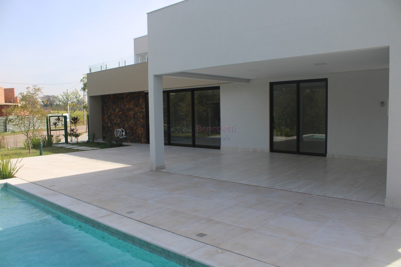 Casa de luxo em condomínio, 4 quartos e 4 suítes no bairro Medeiros, Jundiaí-SP - 348m² - Imperdível!