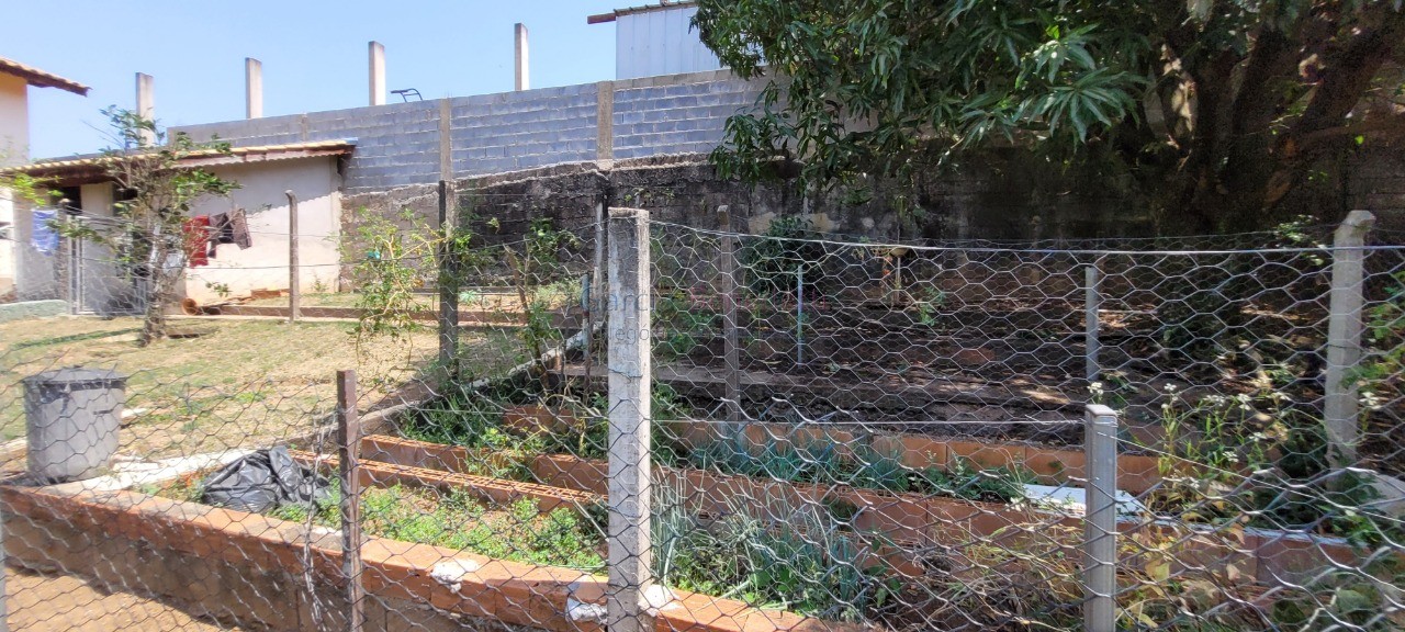 Chácara à venda em Itupeva-SP, bairro Minas de Inhandjara: 2 quartos, 2 salas, 2 banheiros, 7 vagas, 247,64m². Confira!