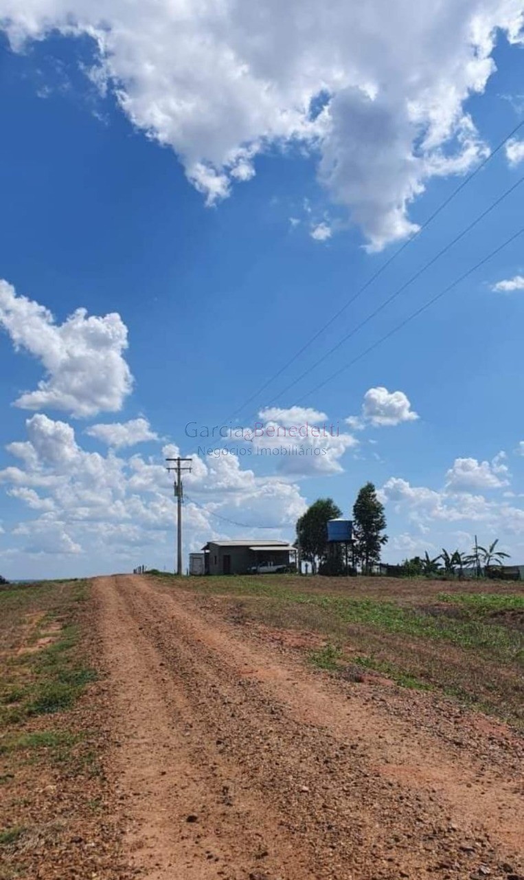Fazenda de porte com 4 quartos e 30 vagas em Bauru-SP - Loteamento Chácaras Vale do São Luiz - Imperdível!