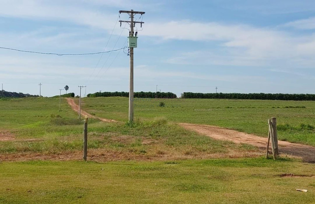 Fazenda de porte com 4 quartos e 30 vagas em bauru-sp - lote
