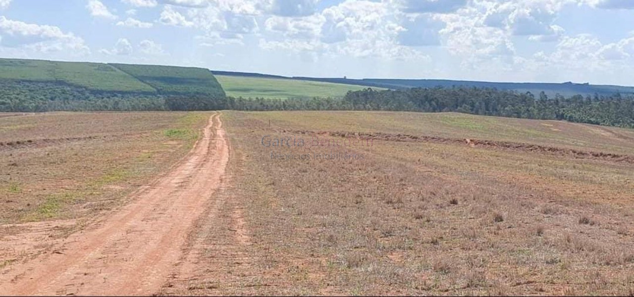 Fazenda de porte com 4 quartos e 30 vagas em bauru-sp - lote