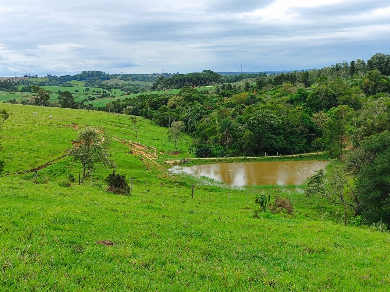 Oportunidade única: sítio à venda de 250.228 m² no centro de