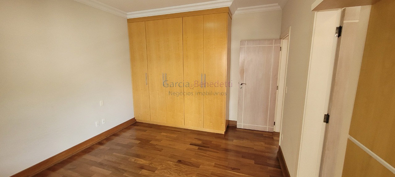 Luxuosa casa em condomínio à venda em Jundiaí-SP, Bairro Anhangabaú! 4 quartos, 4 suítes, 3 salas, 5 banheiros, 4 vagas, 400m².