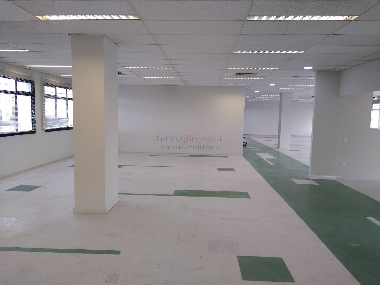 Prédio Comercial de 4.816m² para Locação em São Paulo-SP, Parque Industrial Tomas Edson: Oportunidade Imperdível!