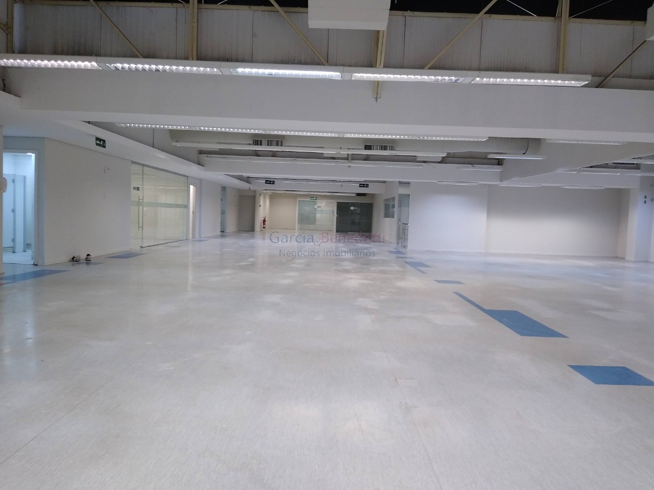 Prédio Comercial de 4.816m² para Locação em São Paulo-SP, Parque Industrial Tomas Edson: Oportunidade Imperdível!
