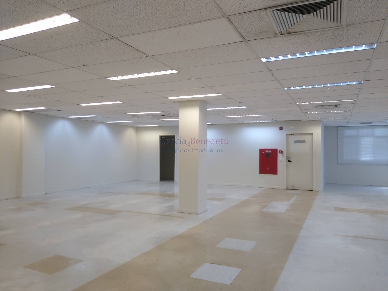 Prédio Comercial de 4.816m² para Locação em São Paulo-SP, Parque Industrial Tomas Edson: Oportunidade Imperdível!