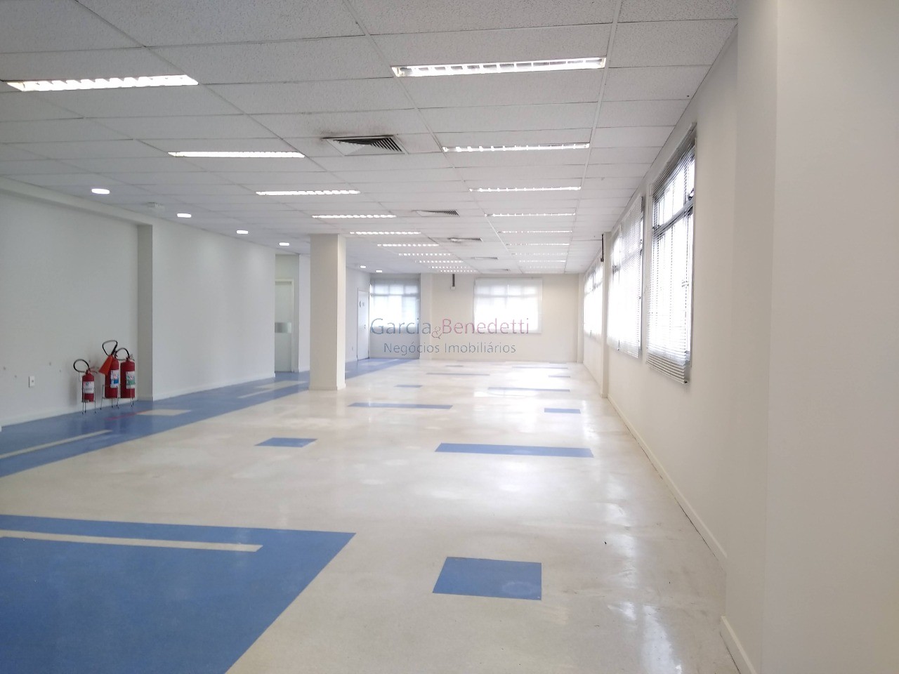 Prédio Comercial de 4.816m² para Locação em São Paulo-SP, Parque Industrial Tomas Edson: Oportunidade Imperdível!