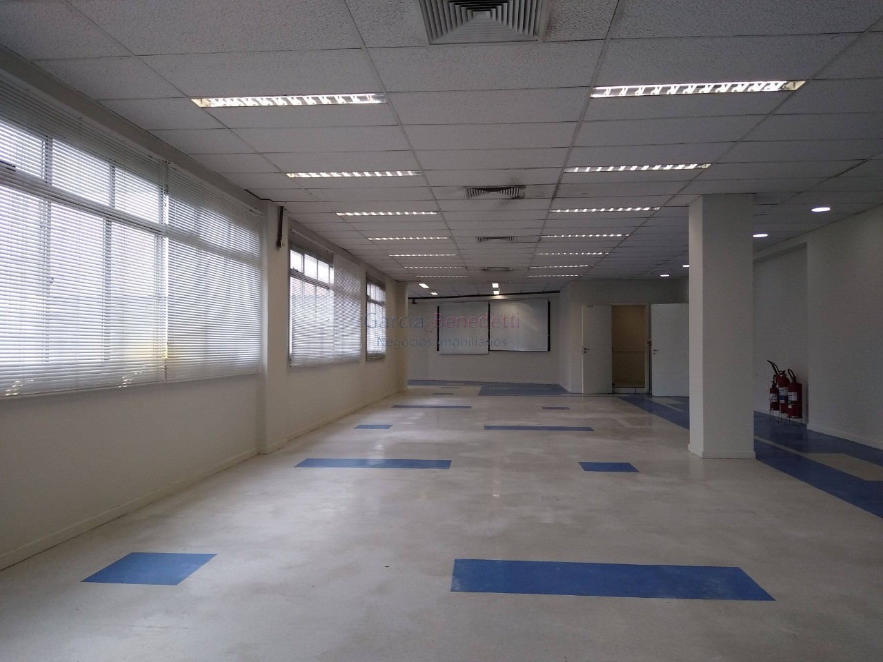 Prédio Comercial de 4.816m² para Locação em São Paulo-SP, Parque Industrial Tomas Edson: Oportunidade Imperdível!