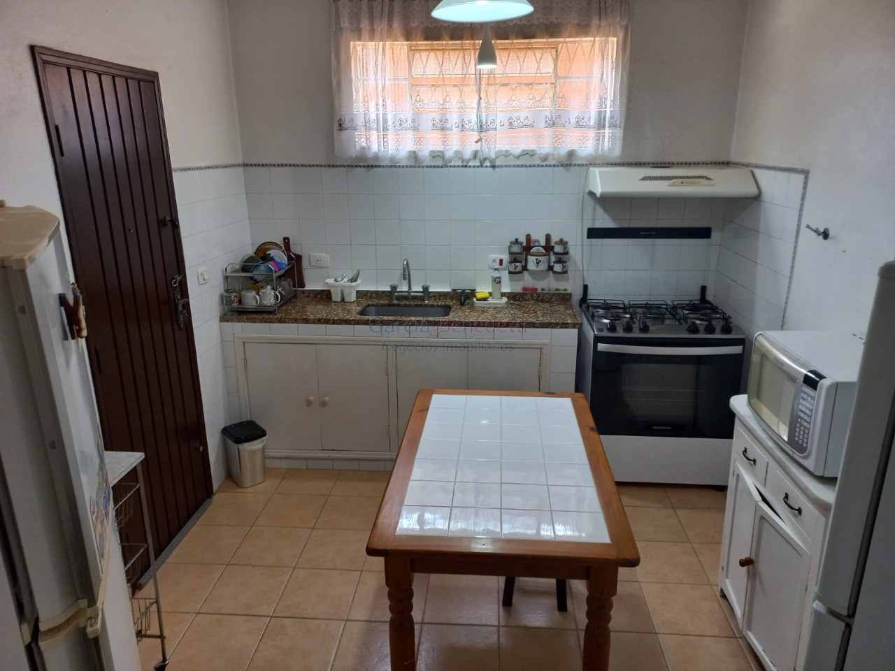 Chácara de Luxo Itatiba-SP: 4 Quartos, 4 Suítes, 2 Salas, 6 Banheiros, 20 Vagas de Garagem, 459,79m².