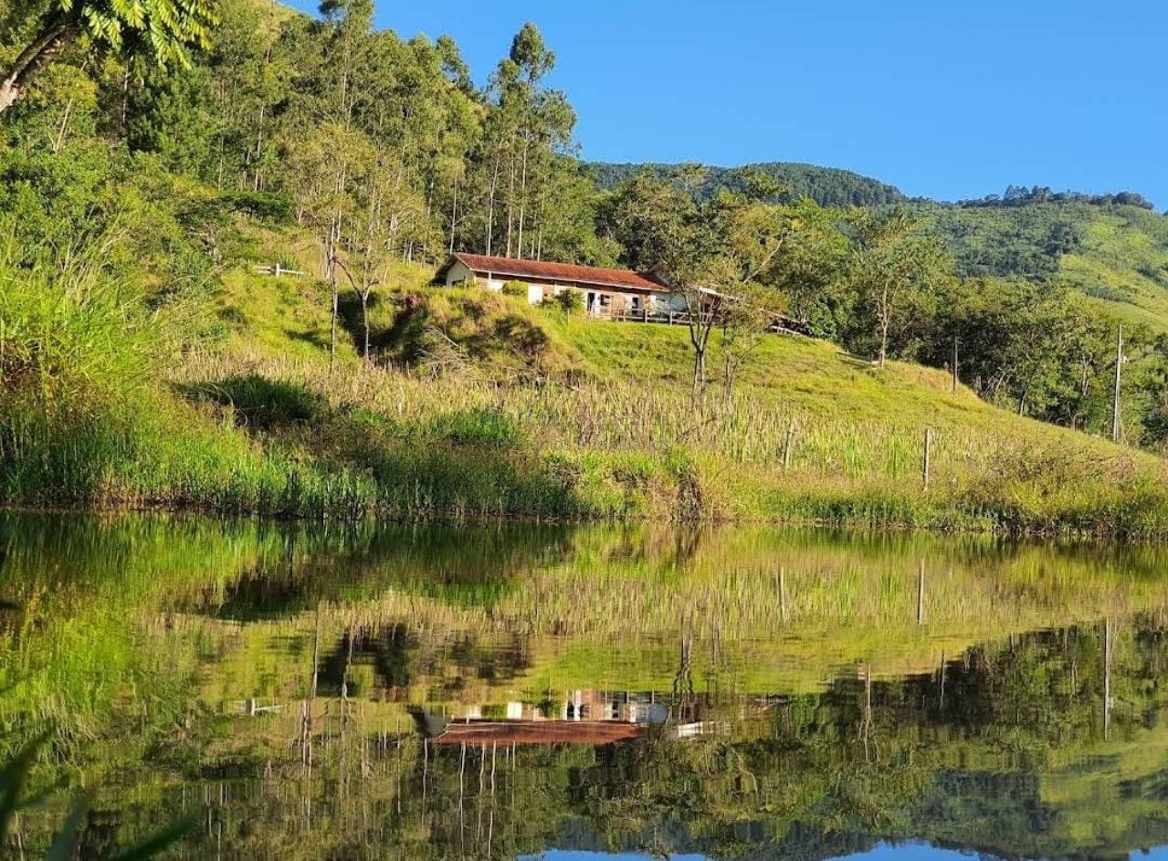 Fazenda à venda em adrianópolis-pr: 5 quartos, 1 suíte, 2 sa