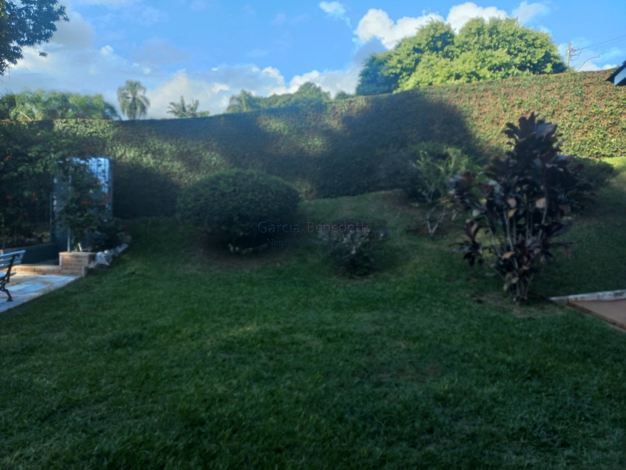 Chácara de Luxo Itatiba-SP: 4 Quartos, 4 Suítes, 2 Salas, 6 Banheiros, 20 Vagas de Garagem, 459,79m².