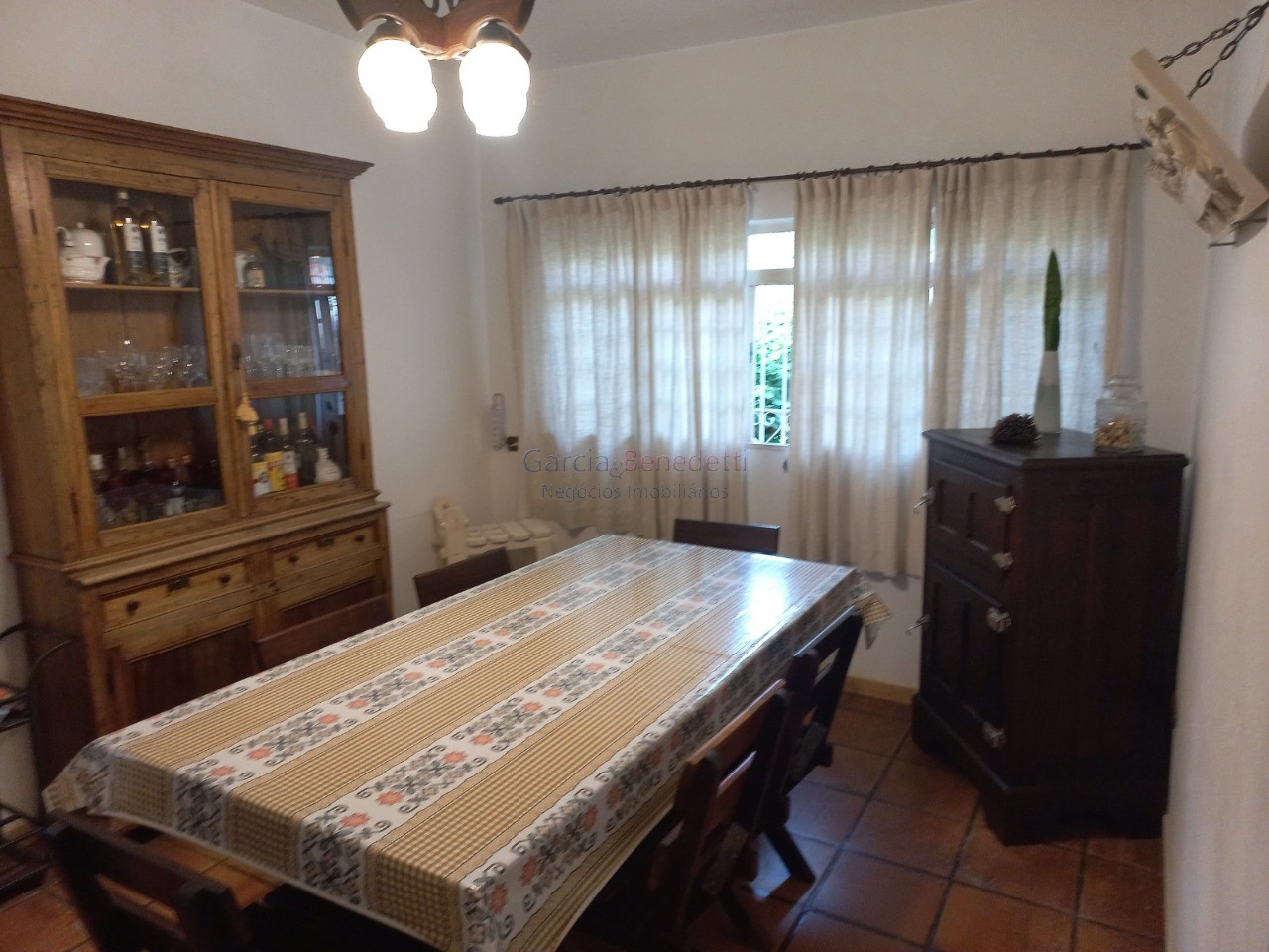 Chácara de Luxo Itatiba-SP: 4 Quartos, 4 Suítes, 2 Salas, 6 Banheiros, 20 Vagas de Garagem, 459,79m².