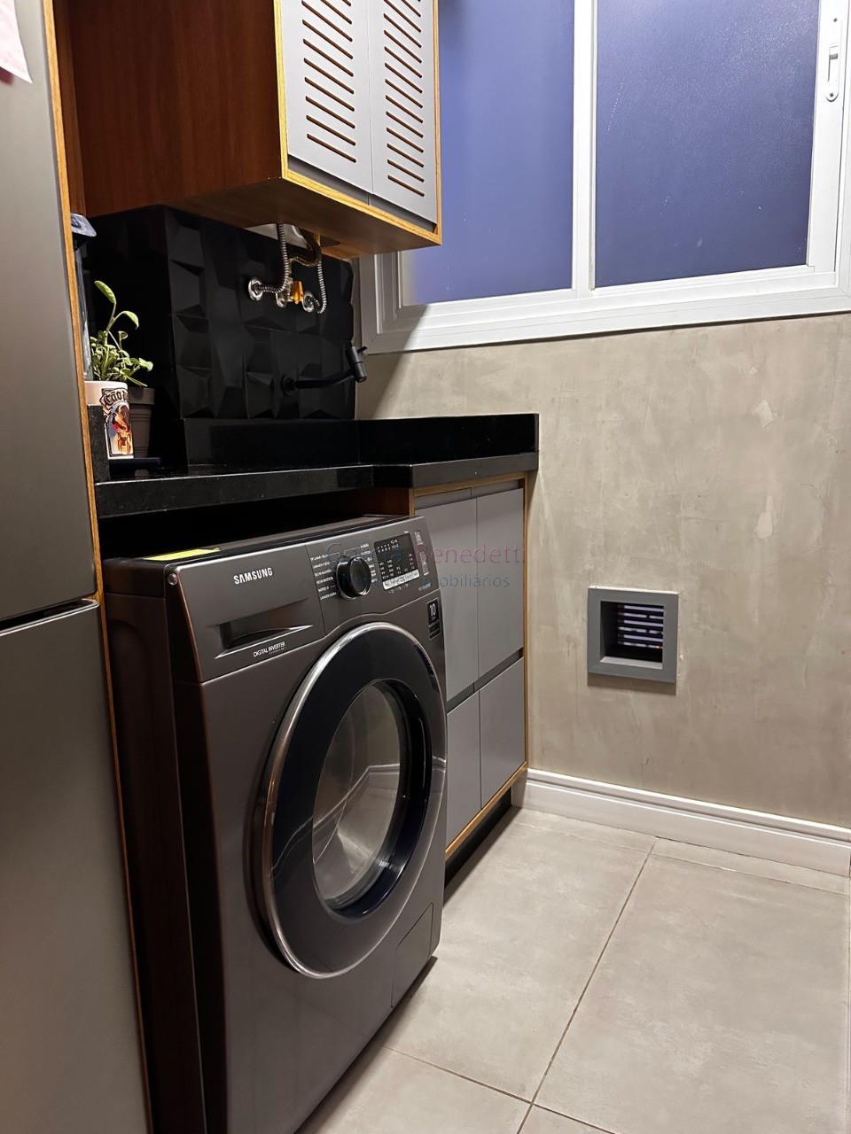 Apartamento à venda de PORTEIRA FECHADA em Jundiaí-SP, Condomínio Myriad Parque Residencial Clube: 2 quartos, 1 suíte, 2 salas, 2 banheiros, 2 vagas.