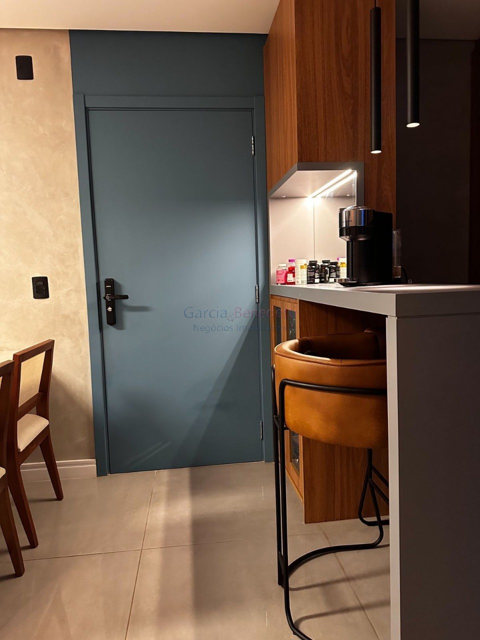Apartamento à venda de PORTEIRA FECHADA em Jundiaí-SP, Condomínio Myriad Parque Residencial Clube: 2 quartos, 1 suíte, 2 salas, 2 banheiros, 2 vagas.