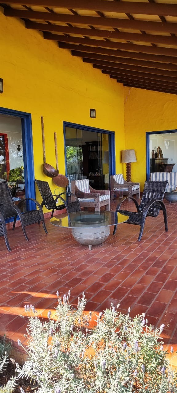 Fazenda de luxo no centro de botucatu-sp: 4 quartos, 3 salas