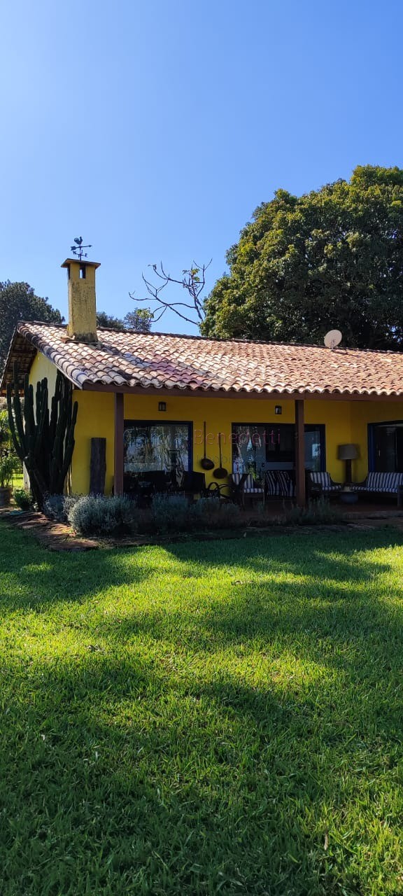 Fazenda de luxo no centro de botucatu-sp: 4 quartos, 3 salas