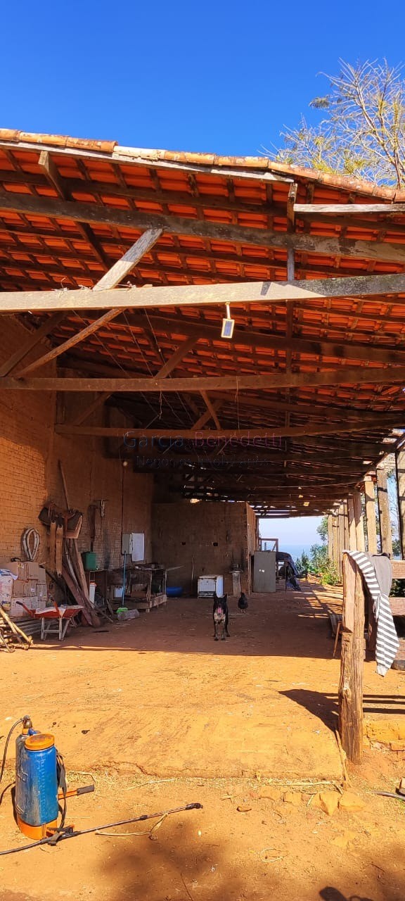 Fazenda de Luxo no Centro de Botucatu-SP: 4 quartos, 3 salas, 3 banheiros, 40 vagas de garagem, 2.890.000,00 m² de área