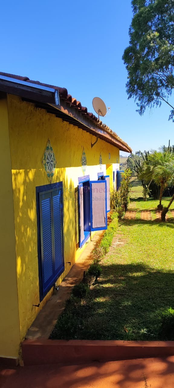 Fazenda de luxo no centro de botucatu-sp: 4 quartos, 3 salas