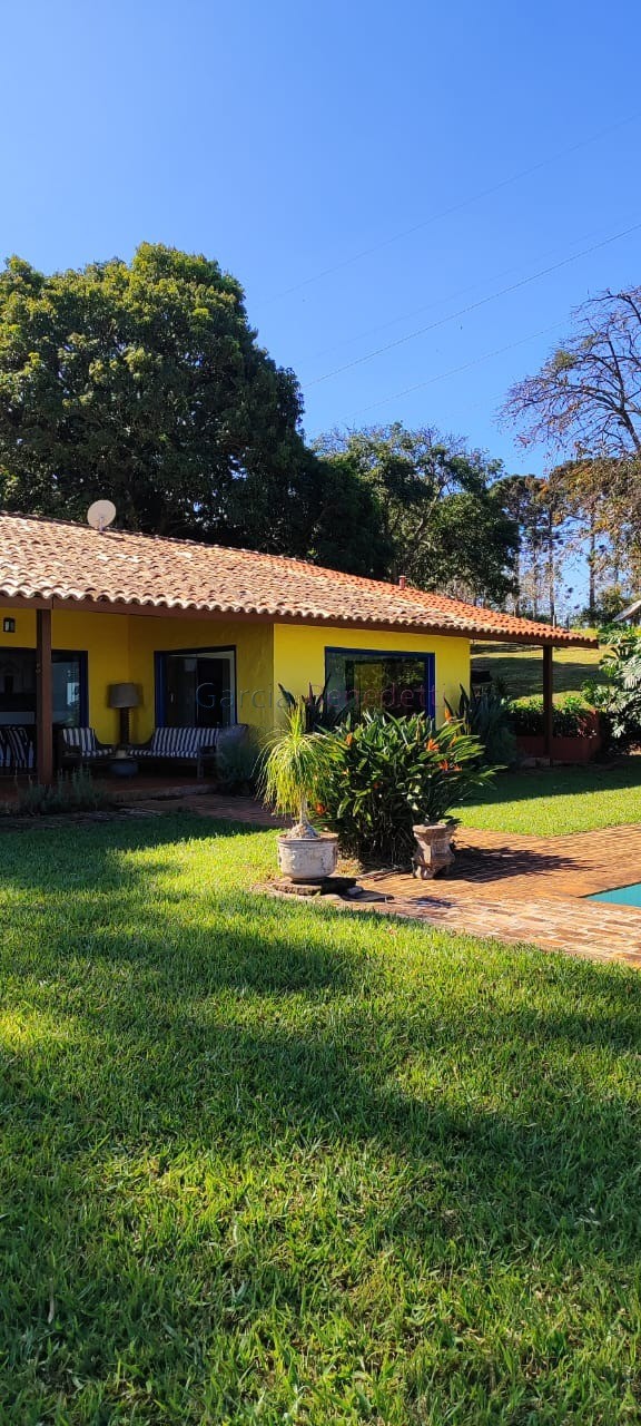 Fazenda de luxo no centro de botucatu-sp: 4 quartos, 3 salas