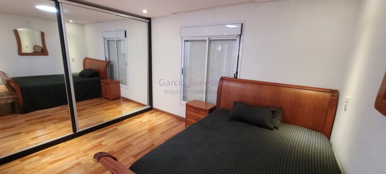 Casa de luxo em condomínio: 5 quartos, 4 suítes, 2 salas, 5 banheiros, 3 vagas em Jundiaí-SP, Jardim Ermida I - 184m²