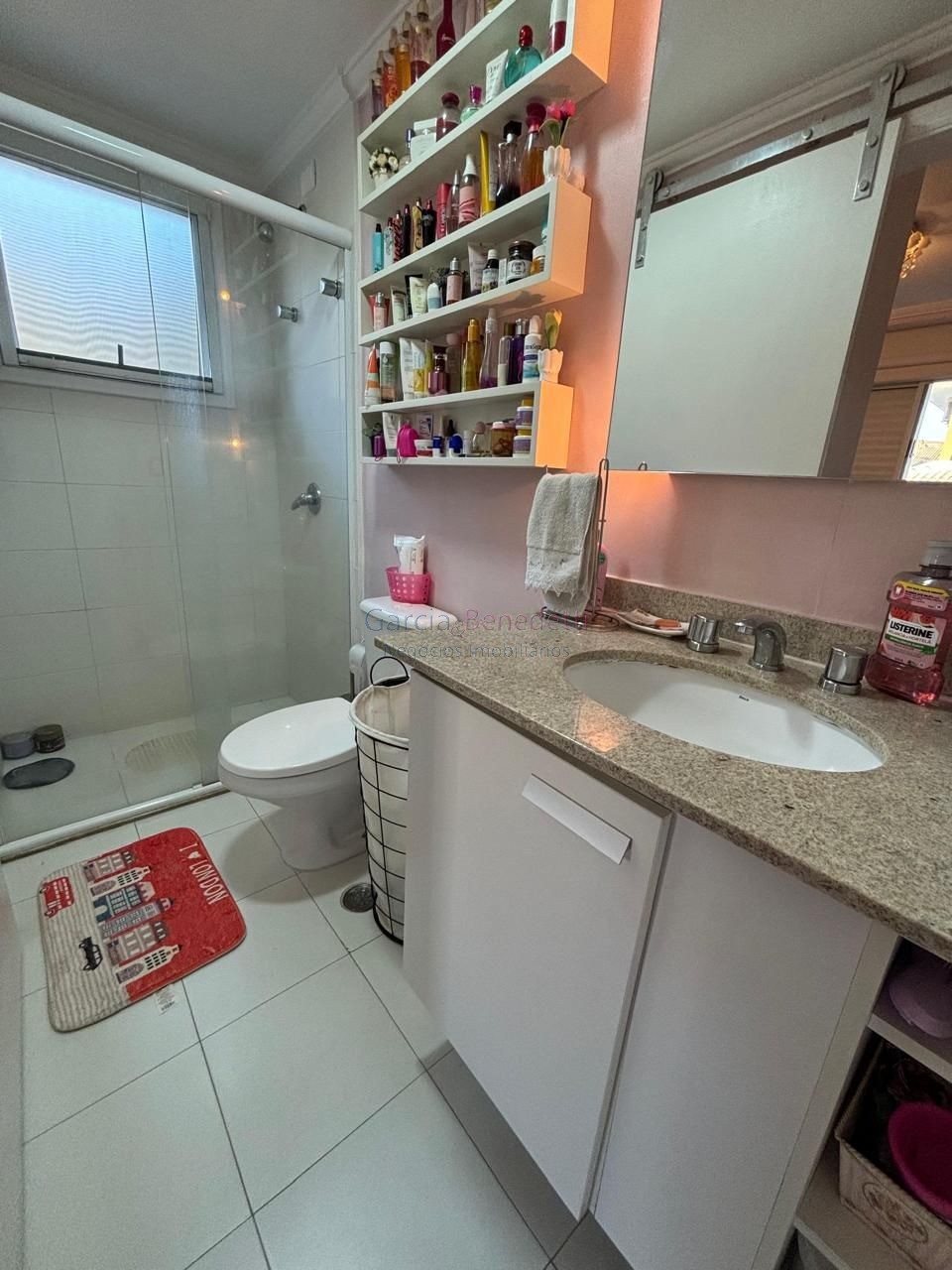 Imperdível oportunidade: Casa em condomínio com 3 suítes e 5 vagas de garagem em Jundiaí-SP, Jardim Ermida I.