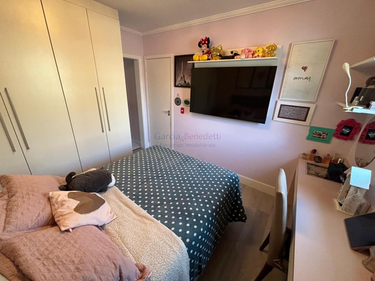 Imperdível oportunidade: Casa em condomínio com 3 suítes e 5 vagas de garagem em Jundiaí-SP, Jardim Ermida I.