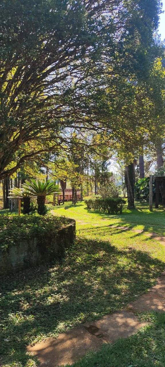 Fazenda de Luxo no Centro de Botucatu-SP: 4 quartos, 3 salas, 3 banheiros, 40 vagas de garagem, 2.890.000,00 m² de área