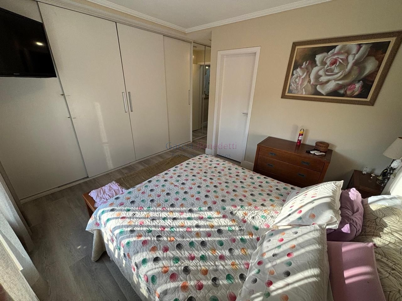 Imperdível oportunidade: Casa em condomínio com 3 suítes e 5 vagas de garagem em Jundiaí-SP, Jardim Ermida I.