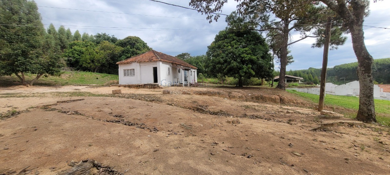 Chácara à venda em Itu-SP, Jardim Paraíso II: 6 quartos, 5 salas, 4 banheiros, 40 vagas, 3.300m² de área.