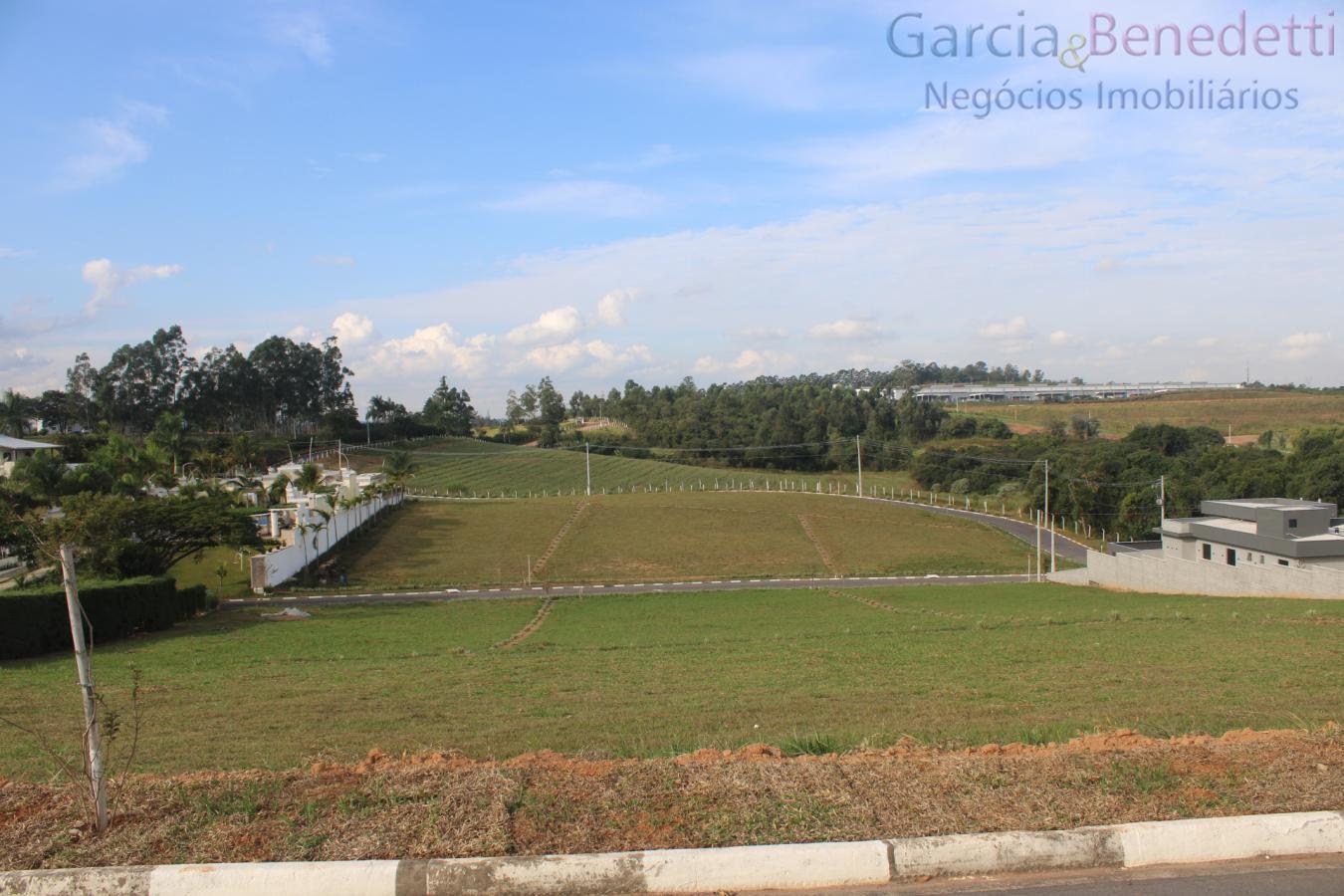 Imperdível! terreno de 1.200m² em condomínio de luxo em itup