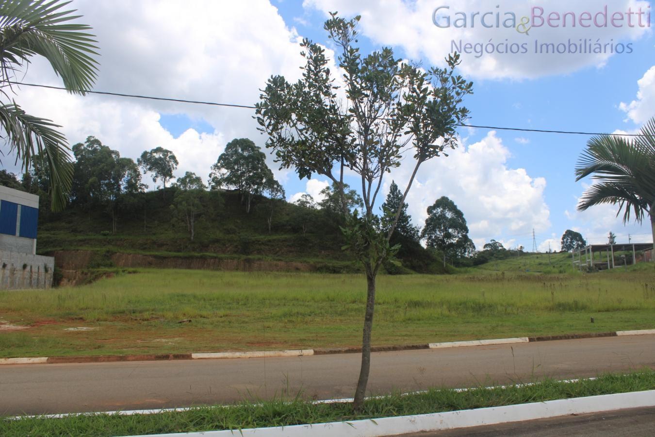 Terreno de 1.131,92m² em condomínio de luxo em santana de pa
