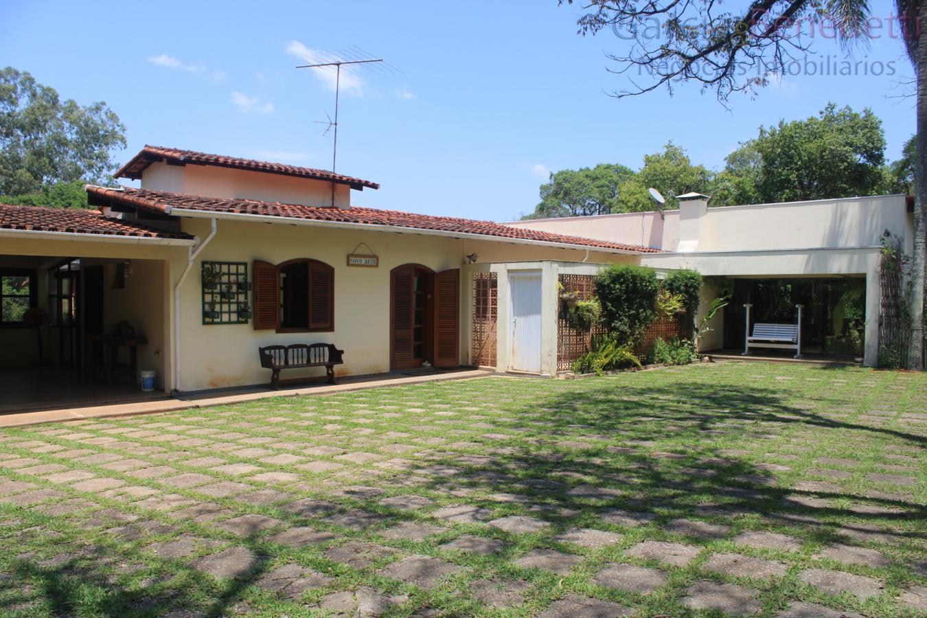 Chácara de luxo no Horto Florestal: 4 quartos, 4 suítes, 3 salas e mais! 630m² - Jundiaí-SP.