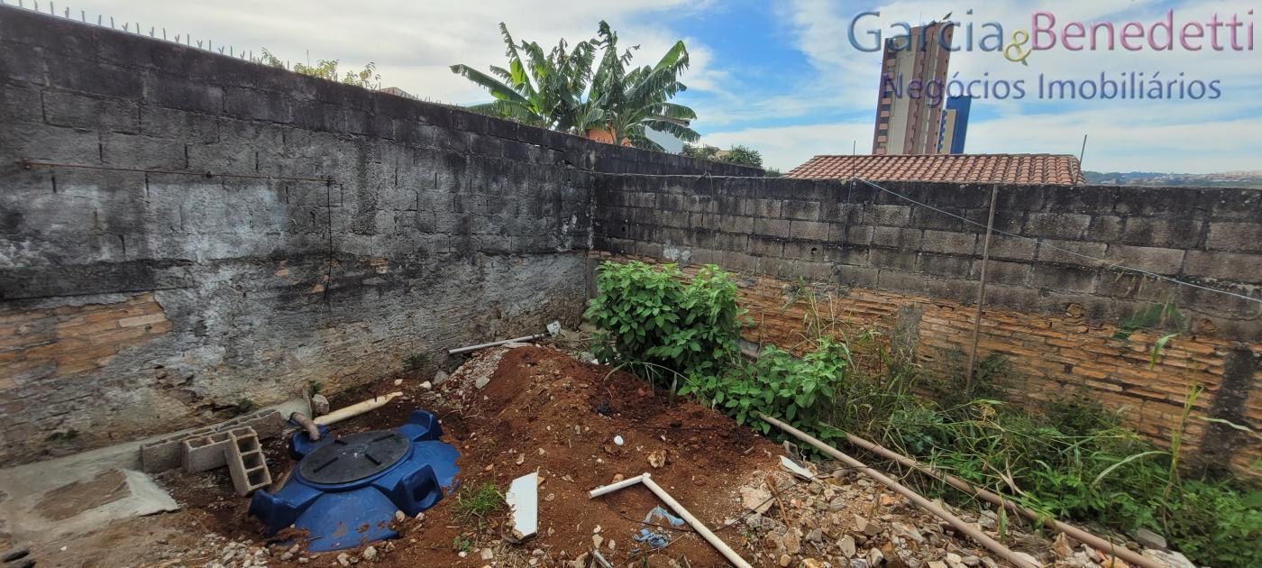 Ótimo imóvel para investimento, com terreno grande a venda e