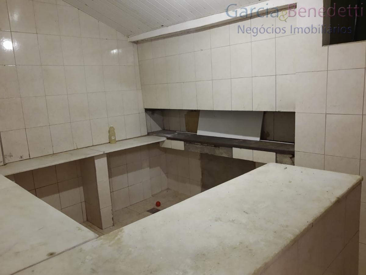 Excelente oportunidade comercial à venda em Jundiaí-SP, Vila Progresso! 4 banheiros e 477m² de área. Aproveite!