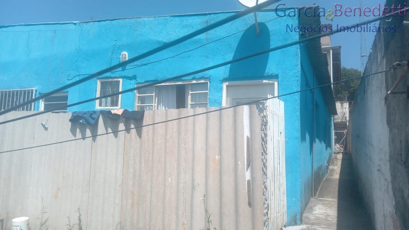 Ótimo imóvel para investimento, com terreno grande a venda e