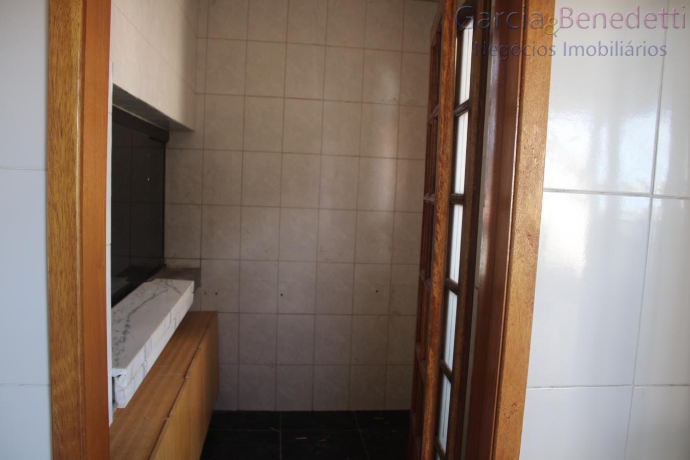 Excelente oportunidade de investimento: Prédio Comercial à venda em Jundiaí-SP, Parque Residencial Eloy Chaves - 5 salas, 4 banheiros, 3 vagas, 446m².
