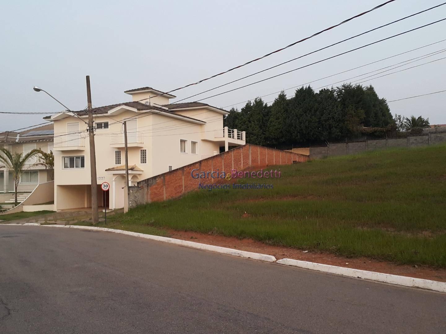 Ótimo terreno em condomínio de alto padrão para venda em jun