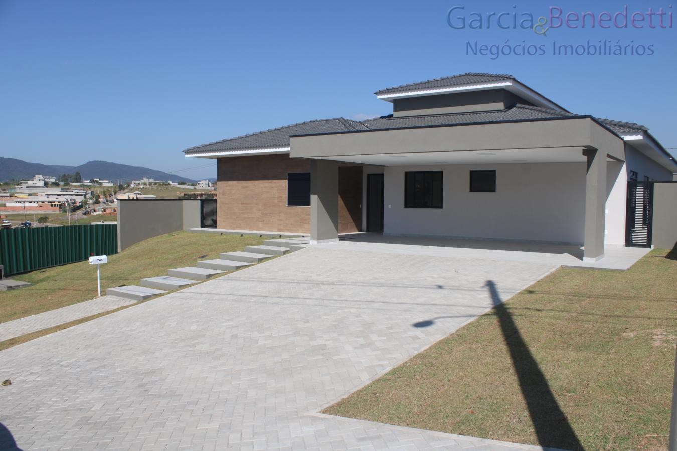 Impecável casa de luxo em condomínio em jundiaí-sp, bairro m
