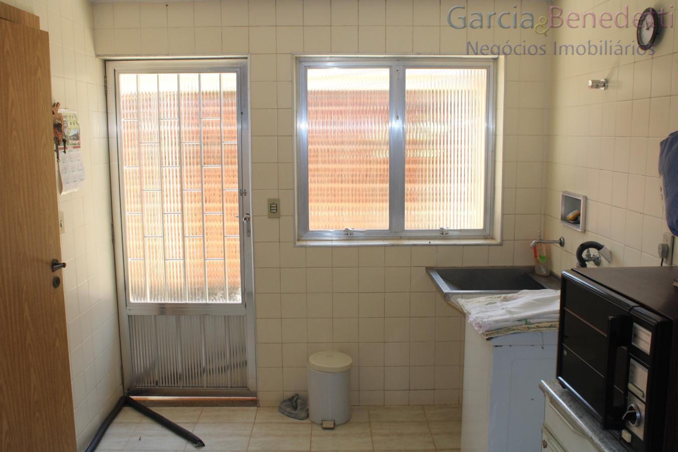 Chácara de luxo no Horto Florestal: 4 quartos, 4 suítes, 3 salas e mais! 630m² - Jundiaí-SP.