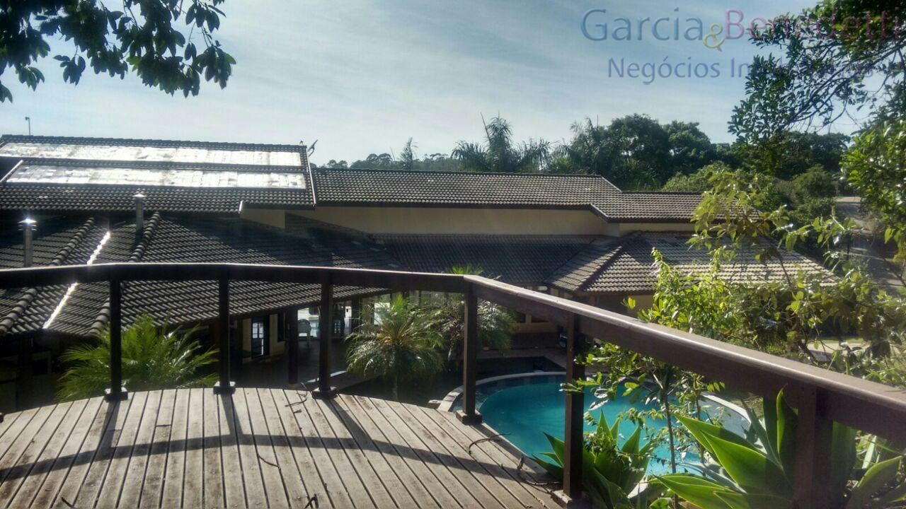 Linda Casa em Condomínio de Alto Padrão a Venda em Jundiaí bairro Ivoturucaia Residencial Parque dos Manacás