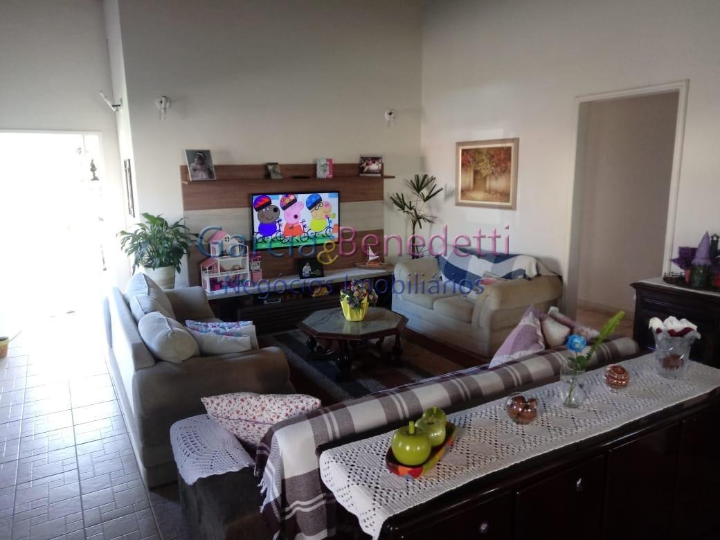 Casa em Condomínio de Luxo em Itupeva-SP: 3 Quartos, 1 Suíte, 3 Salas, 3 Banheiros, 4 Vagas, 205m²!