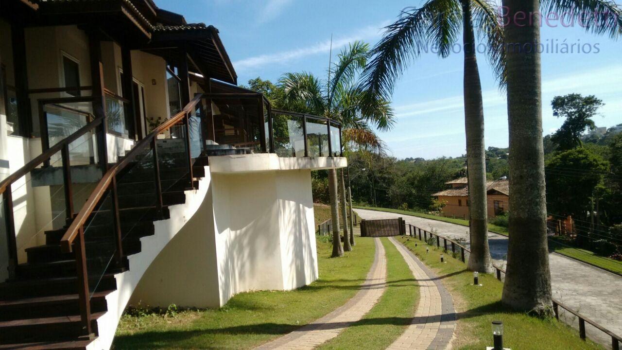 Linda casa em condomínio de alto padrão a venda em jundiaí b