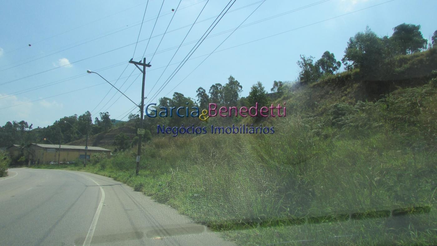Oportunidade única: Área Industrial de 14.966 m² para venda ou locação em Várzea Paulista-SP, bairro Área Industrial.
