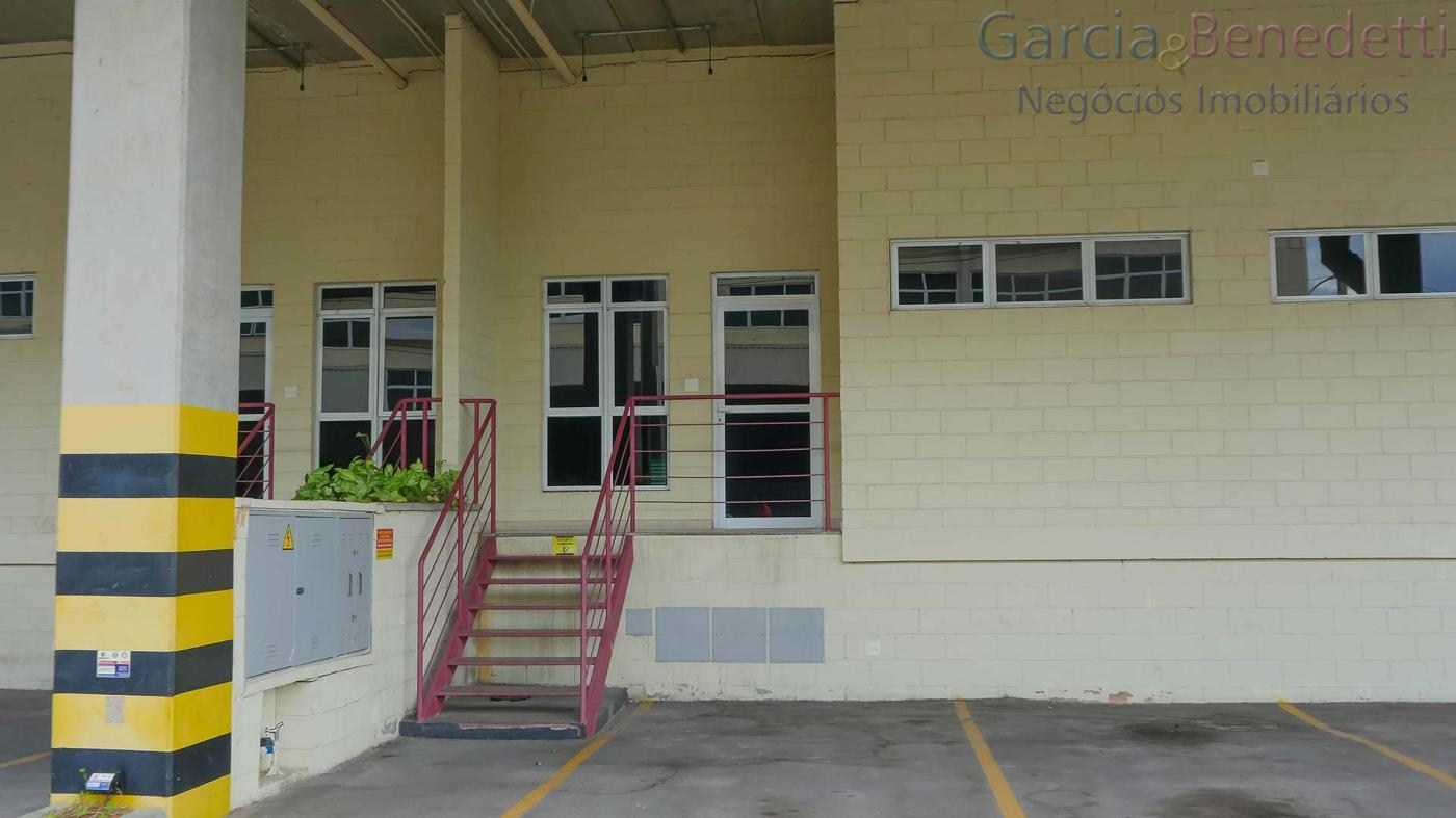 Galpão para locação em itapevi / sp no bairro itaqui
