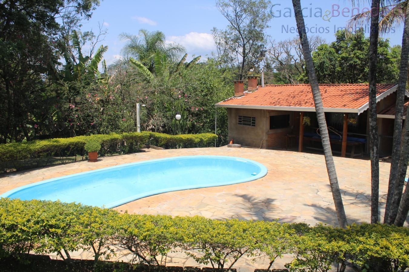 Chácara de luxo no Horto Florestal: 4 quartos, 4 suítes, 3 salas e mais! 630m² - Jundiaí-SP.